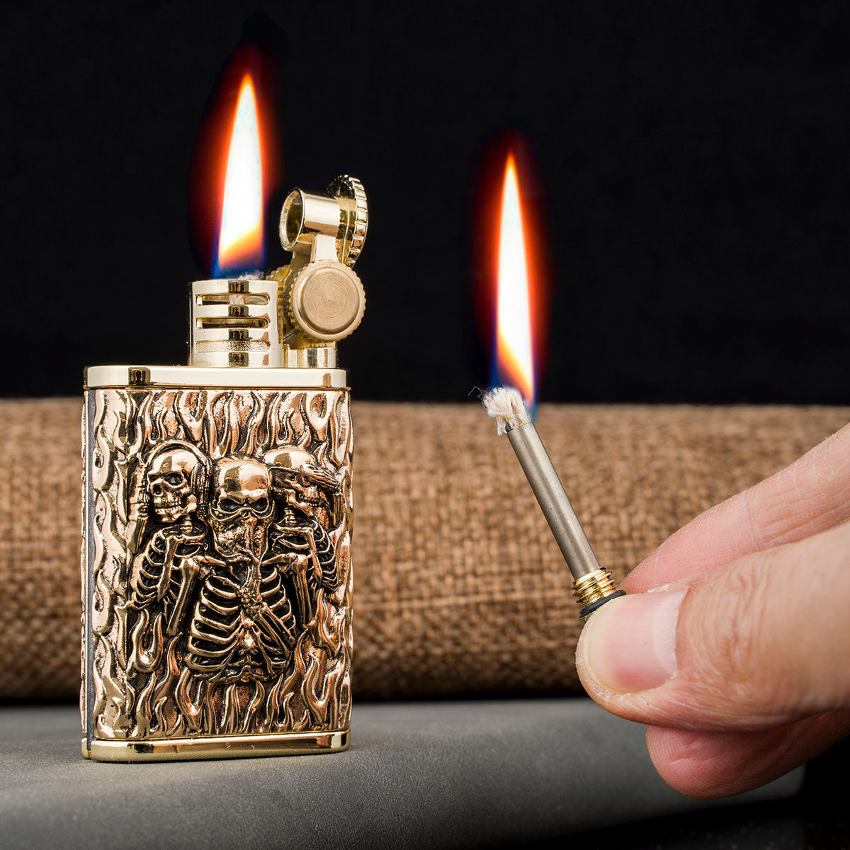 2 in 1 Lighetr Permanent Match Antique Style Flint Wheel Kerosene Lighter with Permanent Match  Skull King