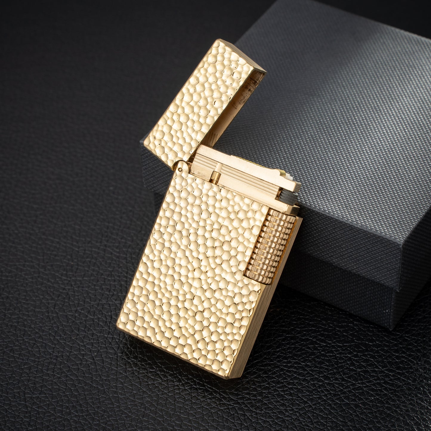 Classic Soft Flame Solid Brass Kerosene Lighter Side Wheel Lighter for Outdoor Camping Men's Gifts