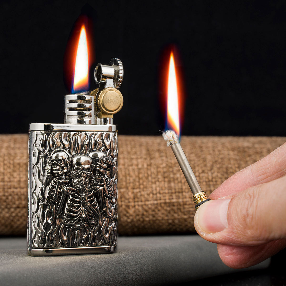 2 in 1 Lighetr Permanent Match Antique Style Flint Wheel Kerosene Lighter with Permanent Match  Skull King